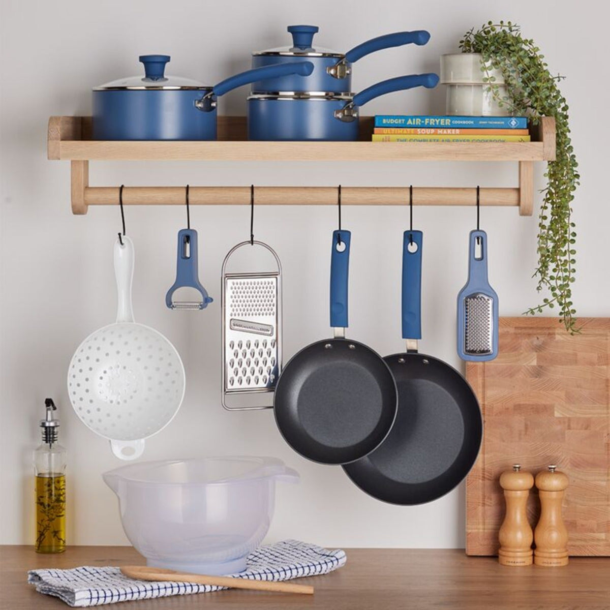 Simply Lakeland 5-Piece Pan Set