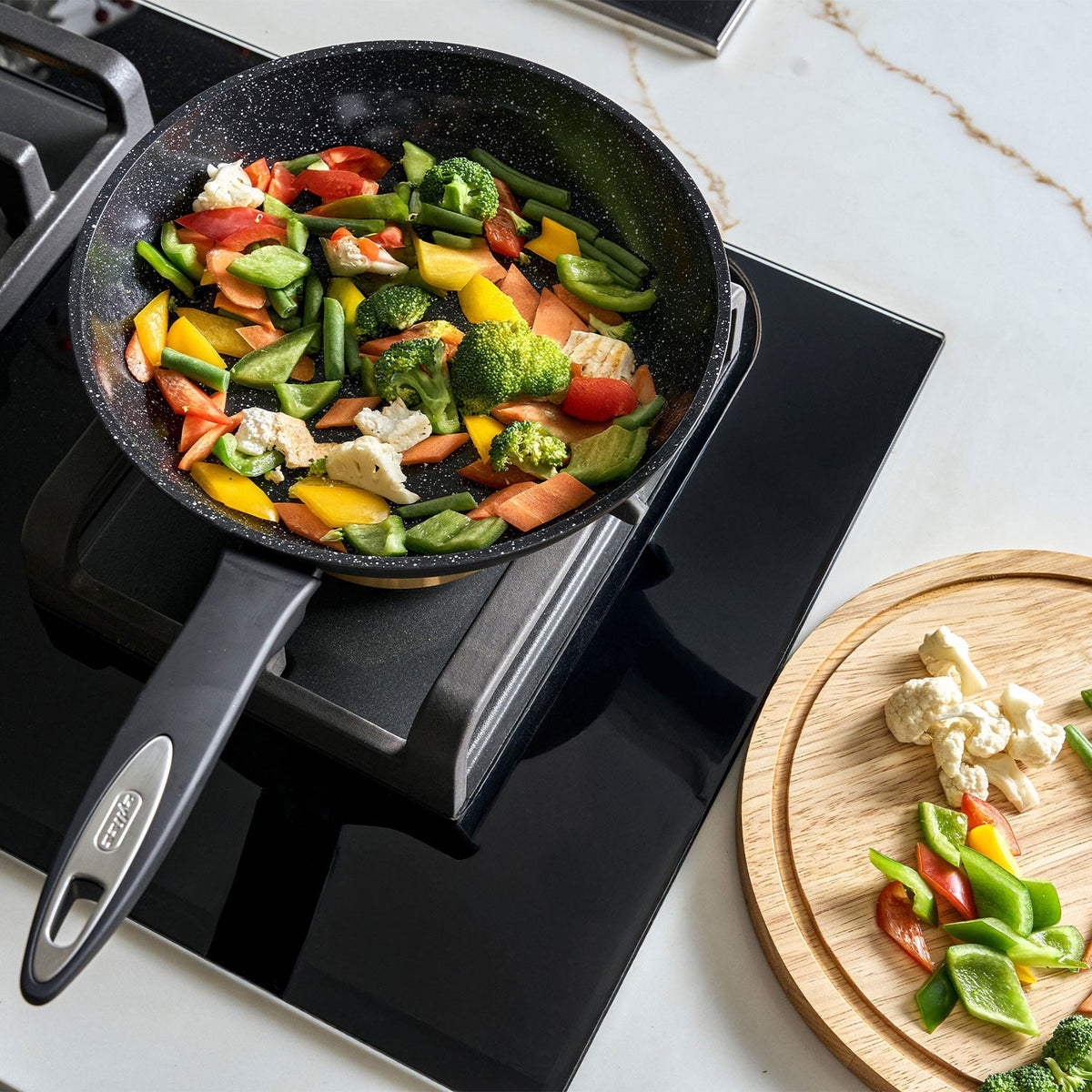 Zyliss Ultimate Ceramic 24cm Frying Pan
