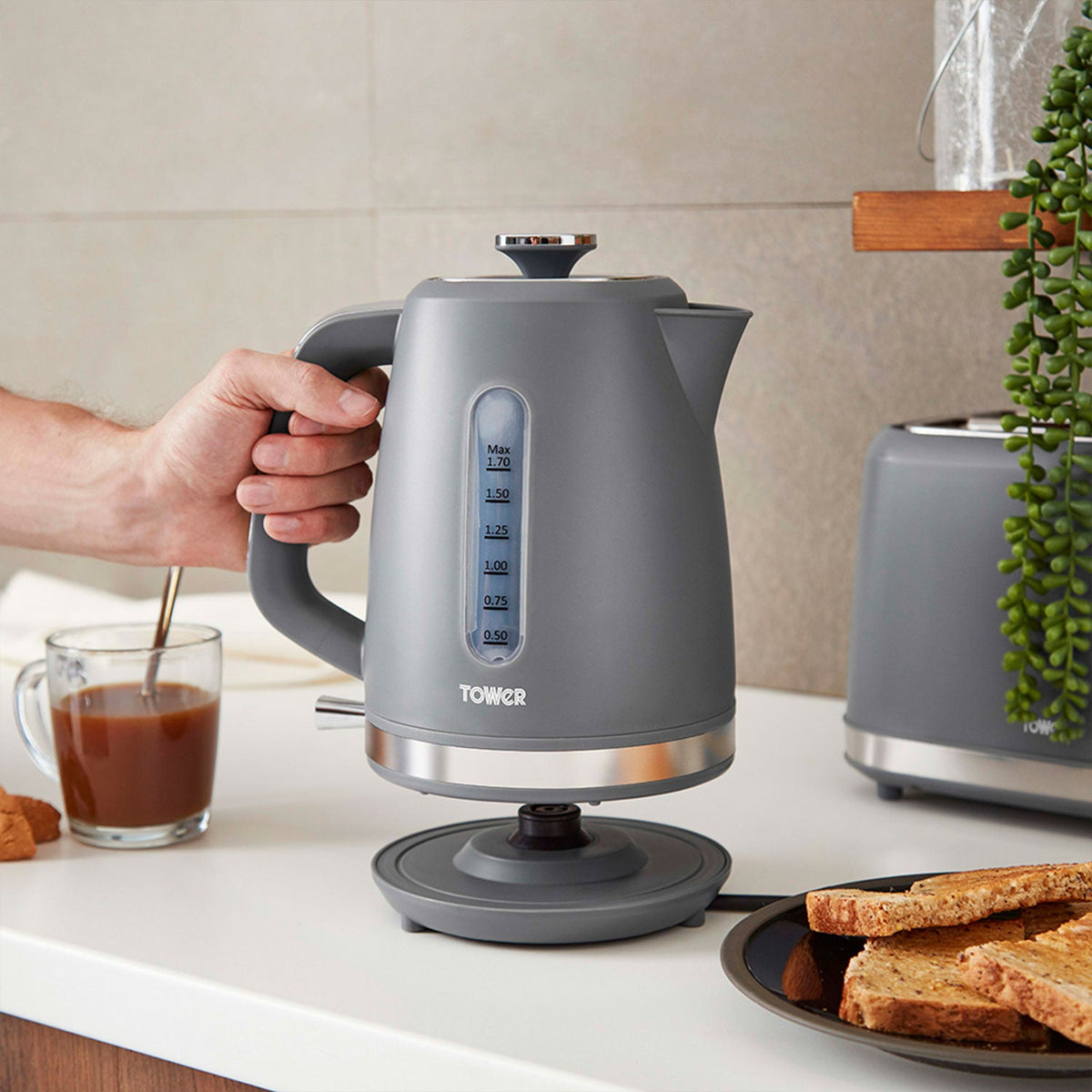 Tower Odyssey 1.7L Kettle