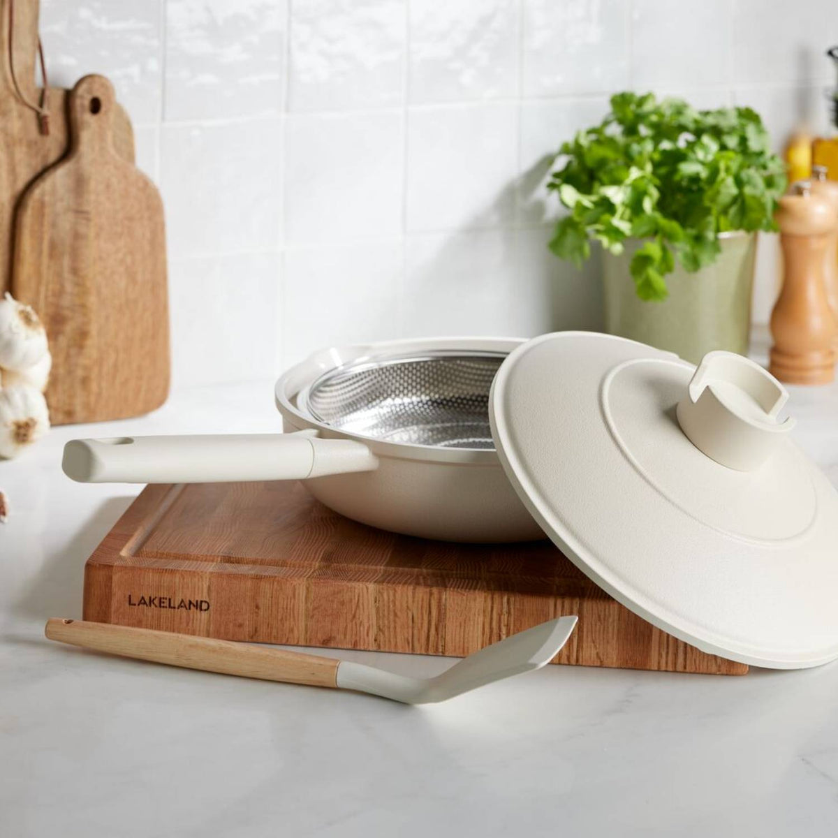Lakeland 8-in-1 Only Pan – Vanilla Cream