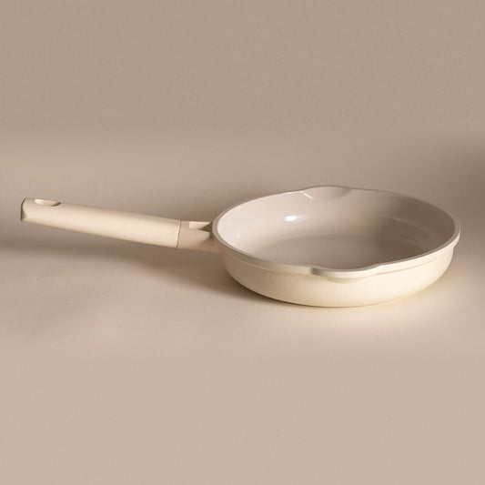 Lakeland Only Fry Pan 24cm – Vanilla Cream