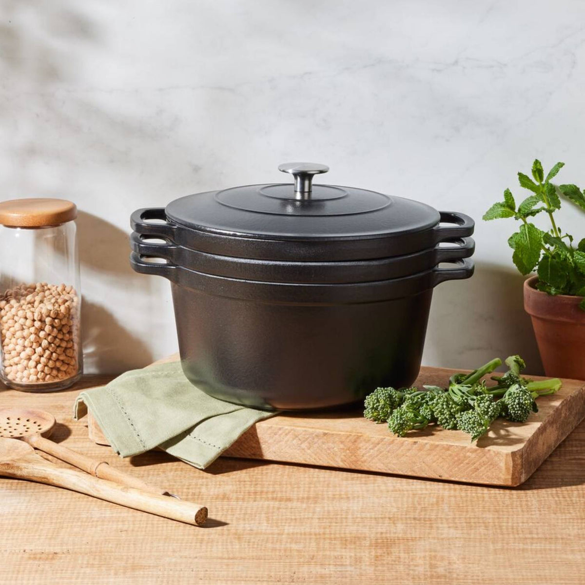 Lakeland Stackable Cast Iron Set