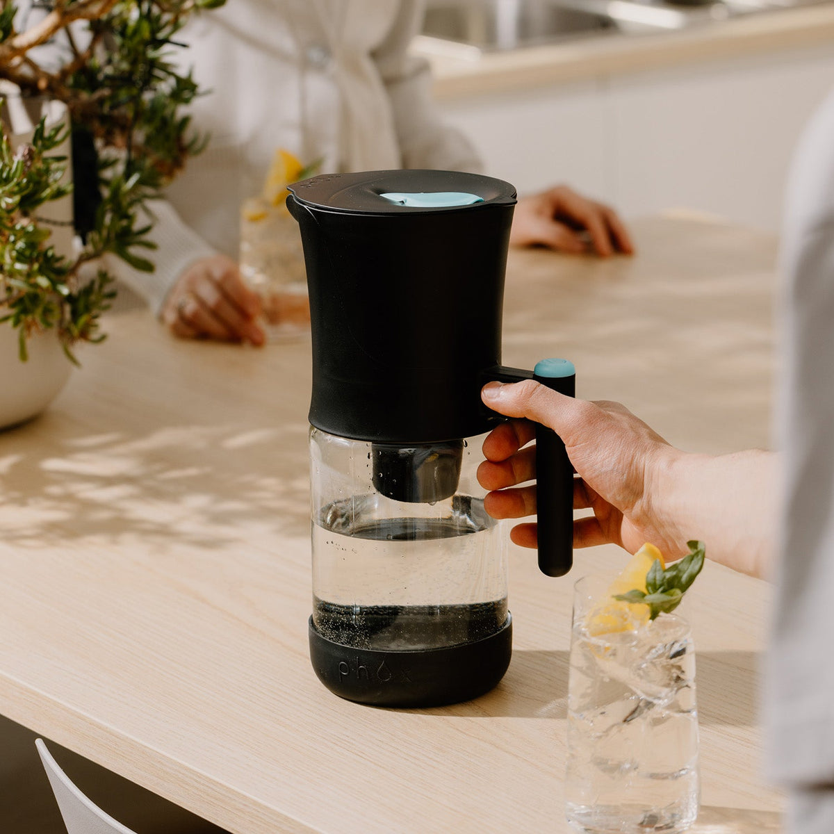 Phox 2.2Lt Glass Water Filter Jug
