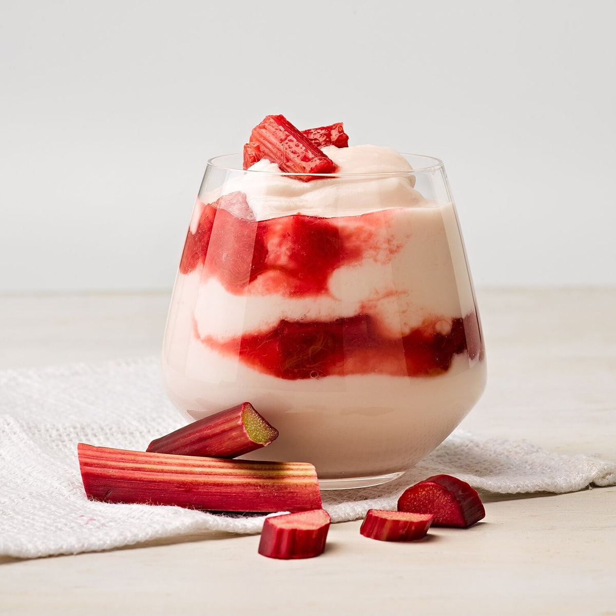 EasiYo Everyday Rhubarb Yoghurt Mix - 1 Sachet