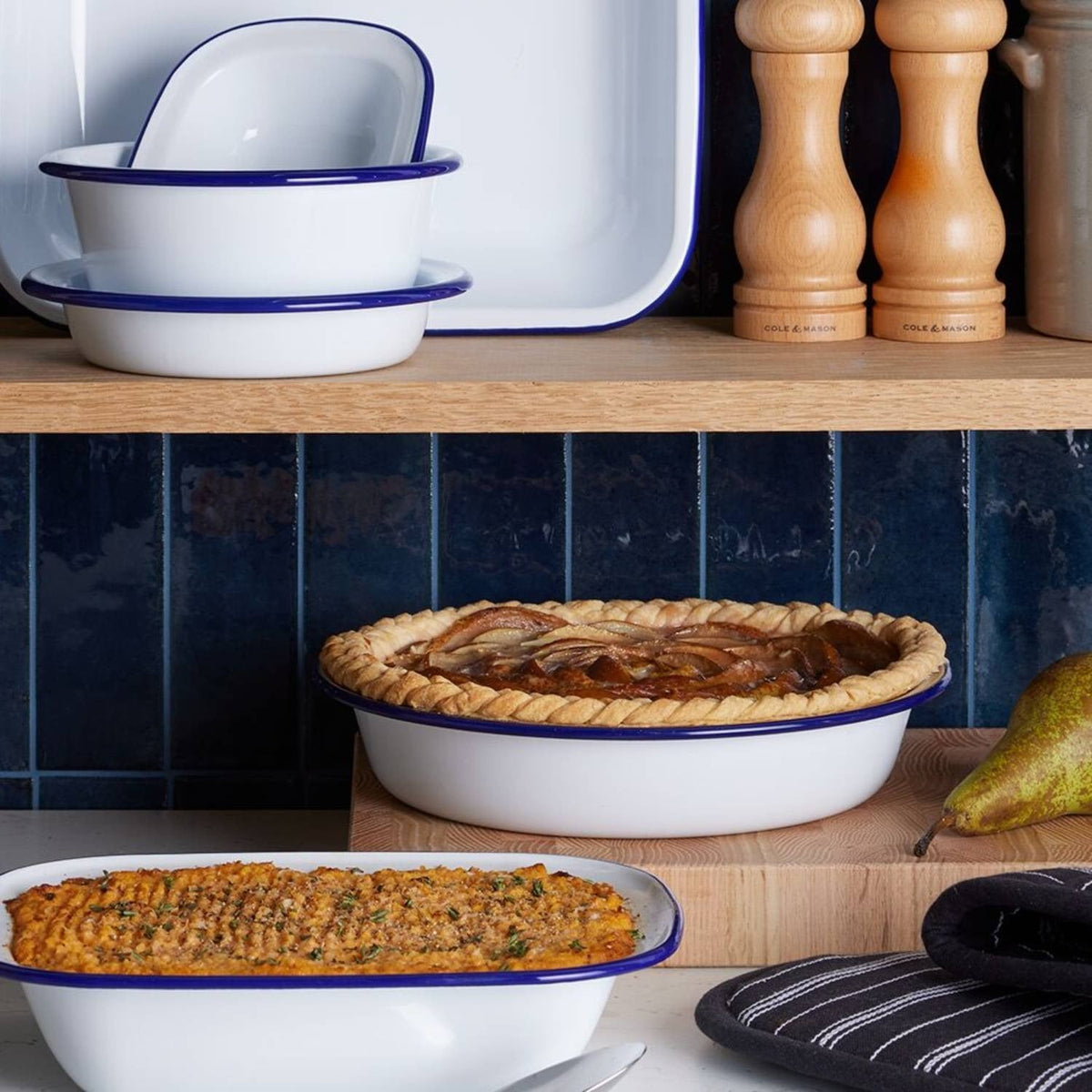 Falcon 18cm Enamel Round Pie Plate