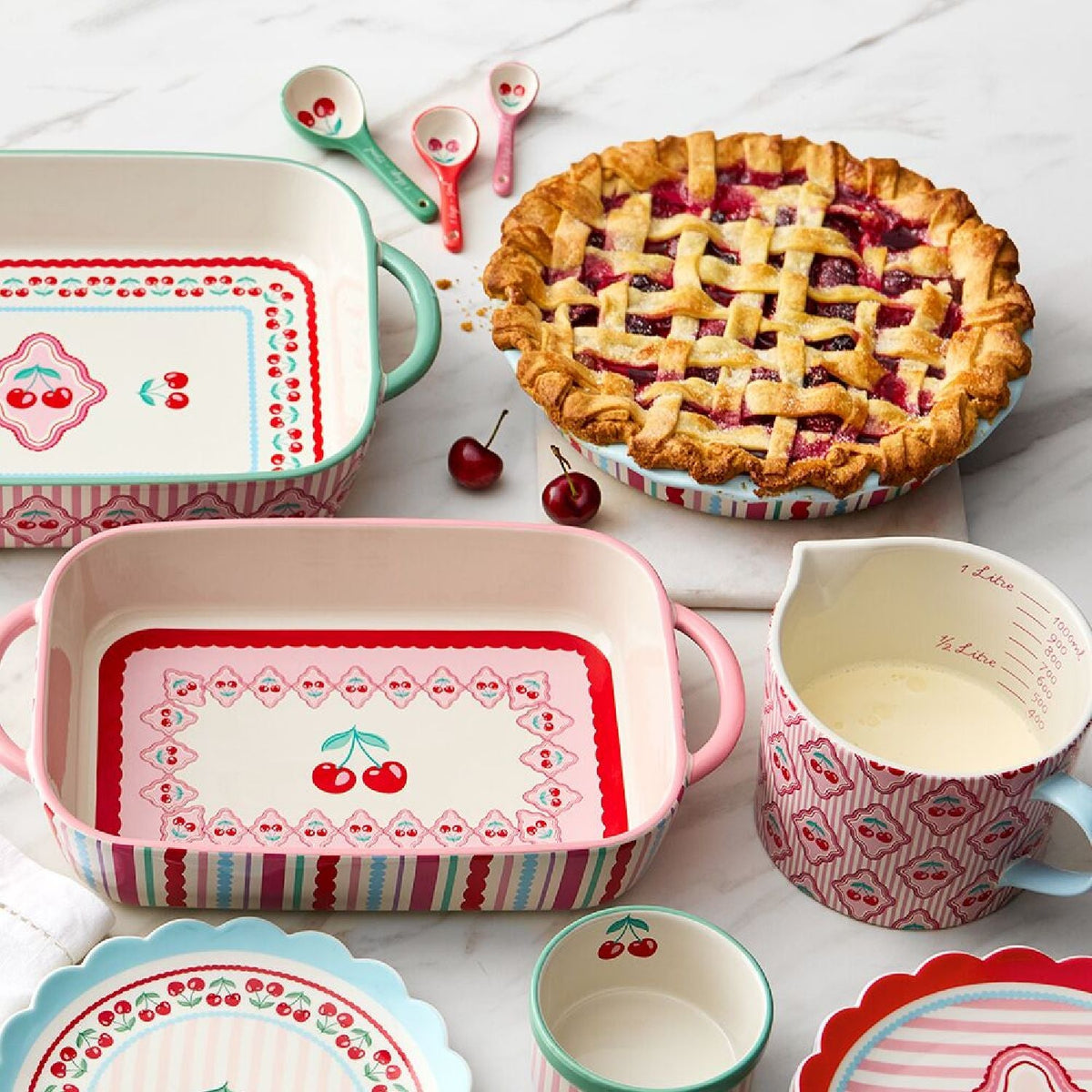 Lakeland Cherry Measuring Spoons – Set of 4