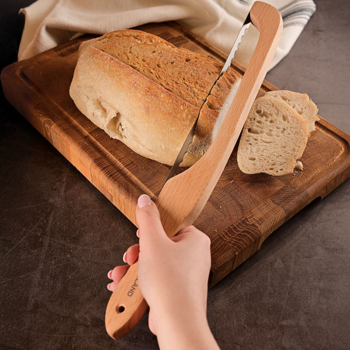 Lakeland Beechwood Bow Bread Knife