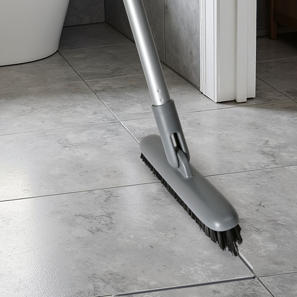 Lakeland Tall Grout & Gap Brush