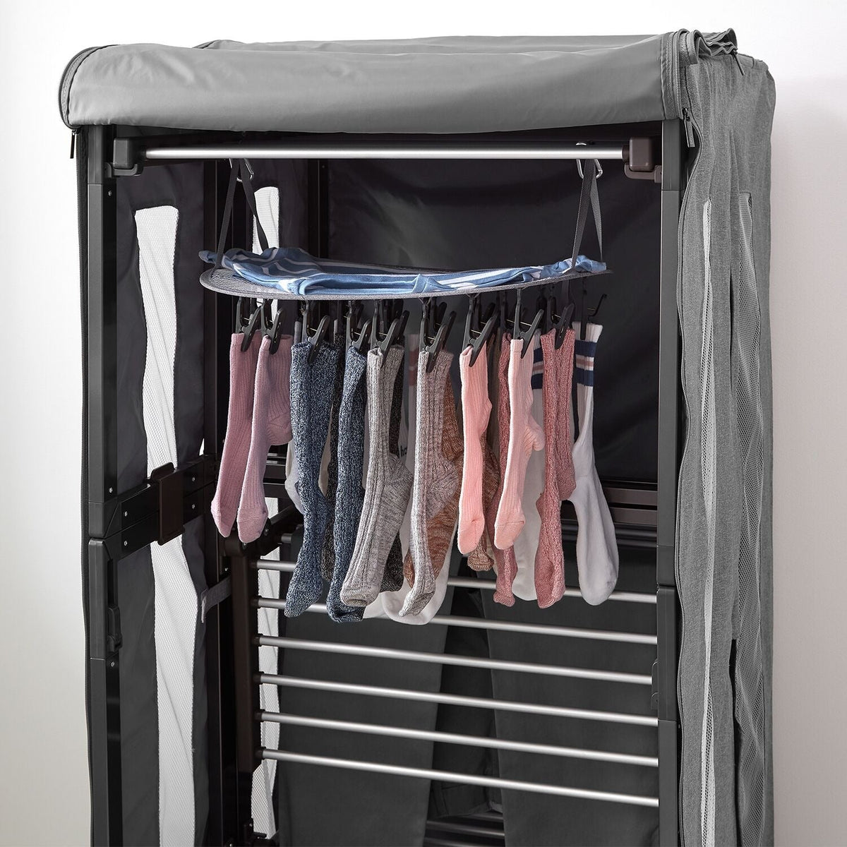 Dry:Soon 24-Peg Mesh Shelf with Hanger