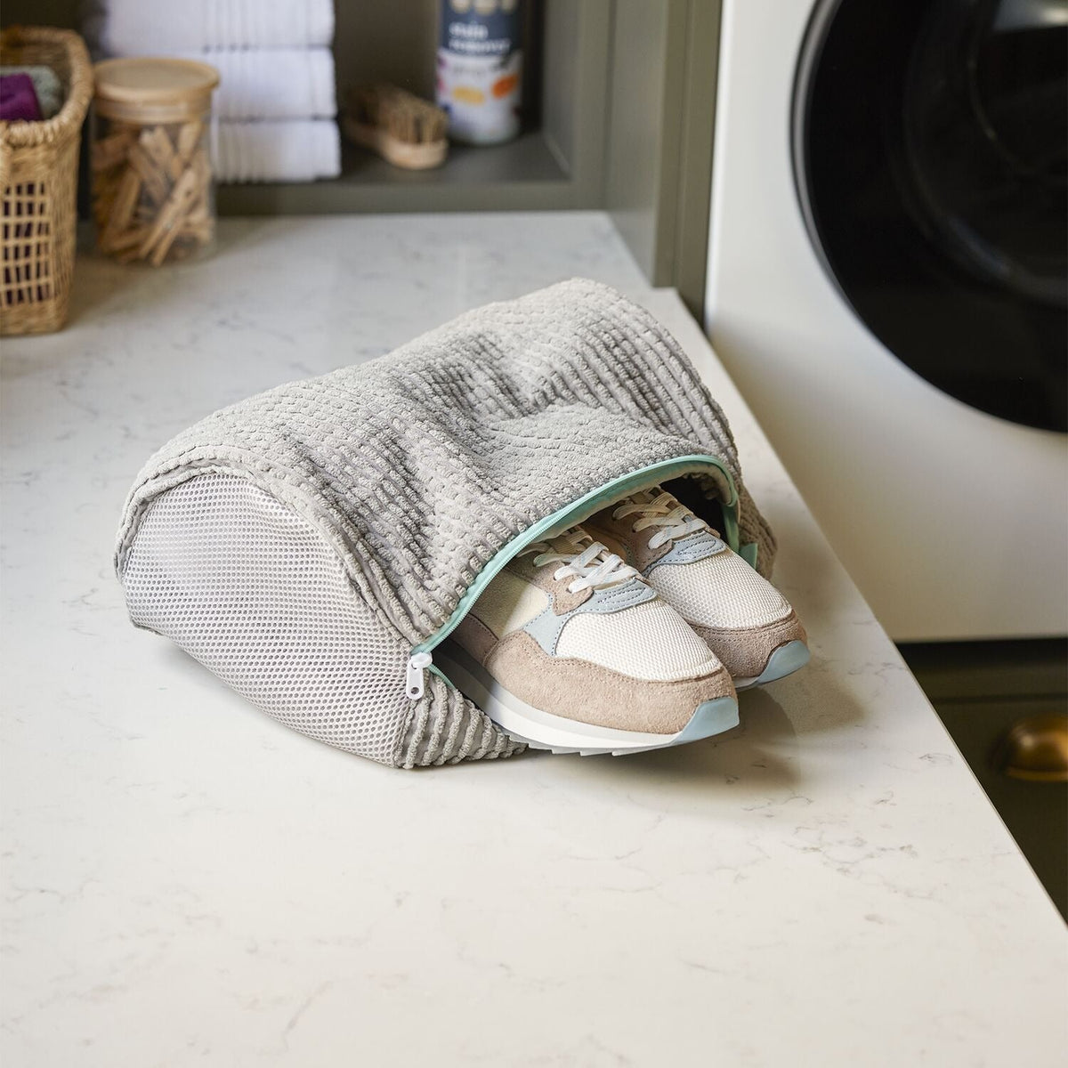 Lakeland Microfibre Trainers Wash Bag