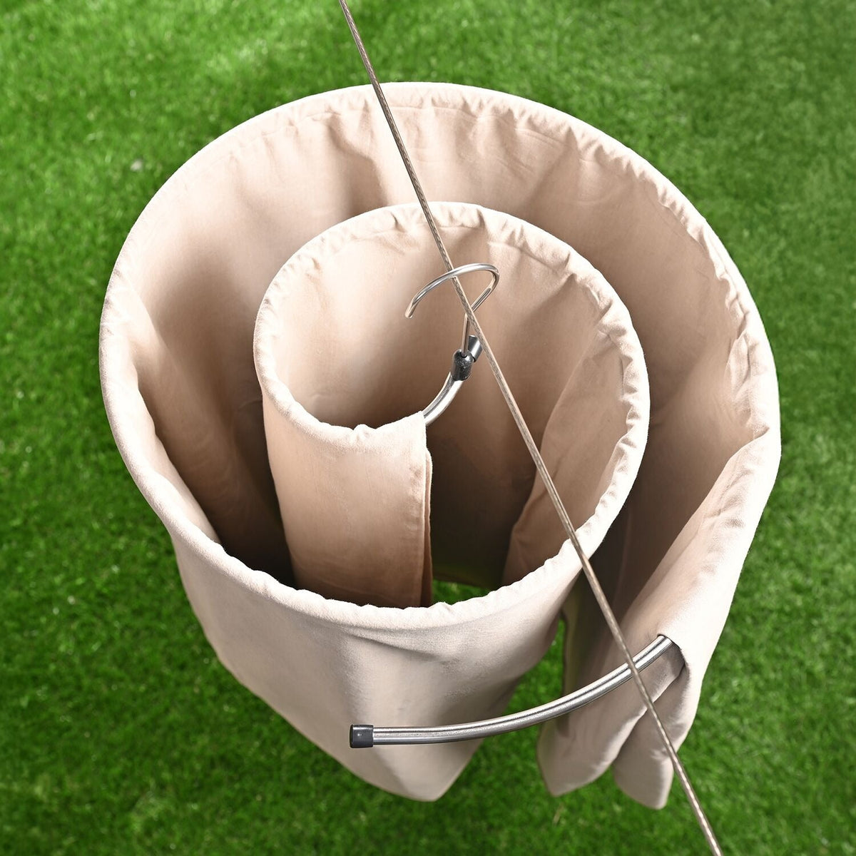 Lakeland Towel and Sheet Drying Swirl Hanger