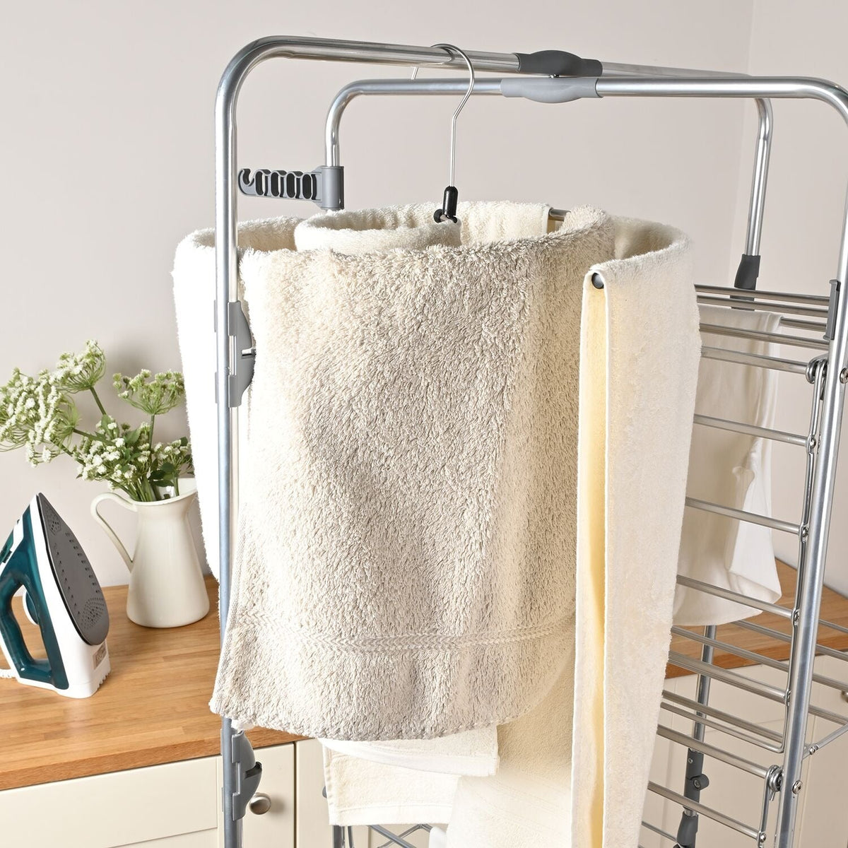 Lakeland Towel and Sheet Drying Swirl Hanger