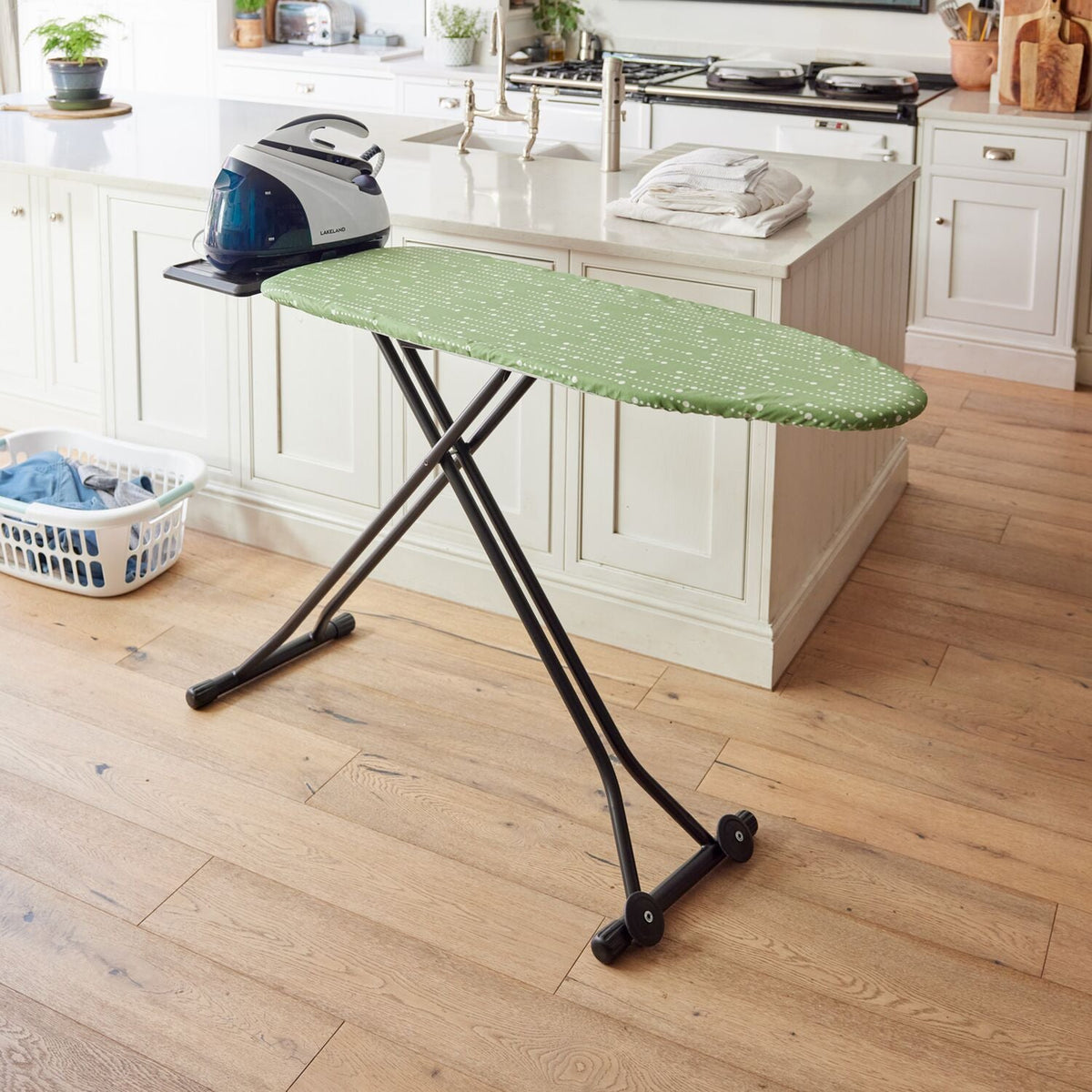 Lakeland Premium SteamGen Ironing Board - Green