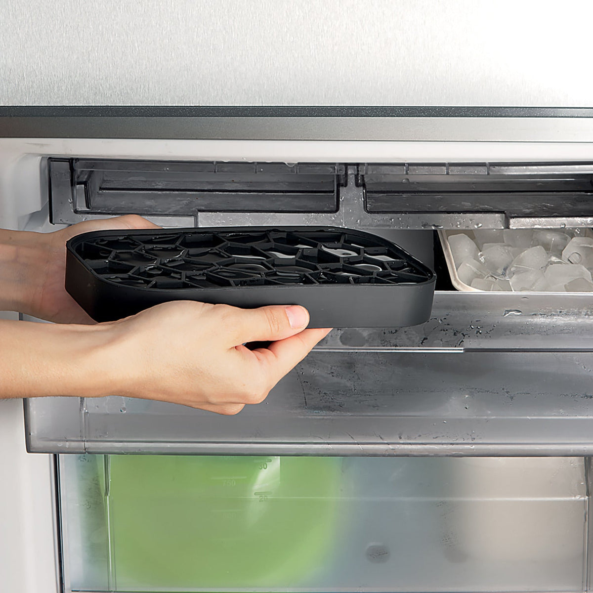Lékué Ice Cube Box Tray - White