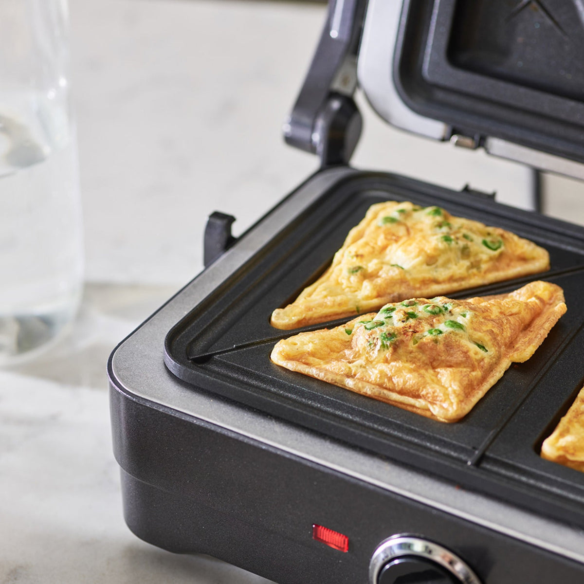 Cuisinart 2-in-1 Grill and Sandwich Maker Midnight Grey GRSM4U