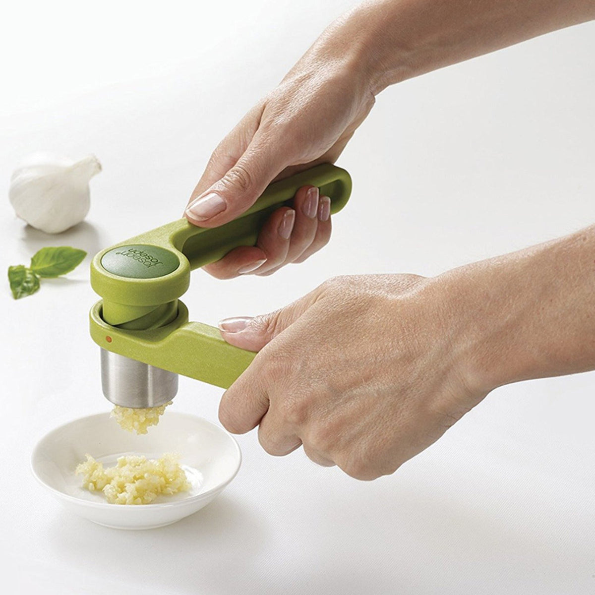 Joseph Joseph Helix Garlic Press