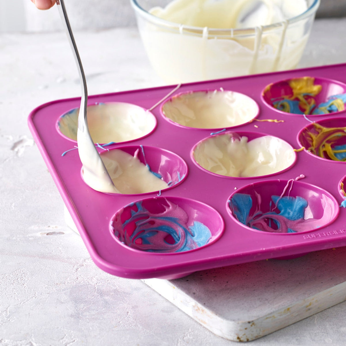 Reinforced Silicone 12-Cup Hemisphere Pan