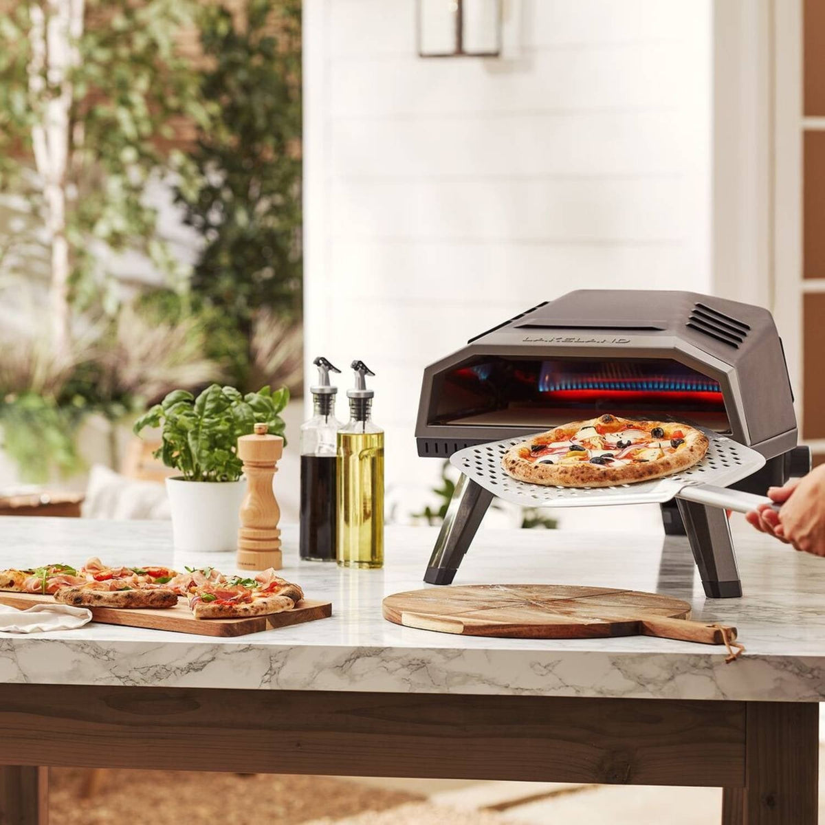 Lakeland Perforated Pizza Peel