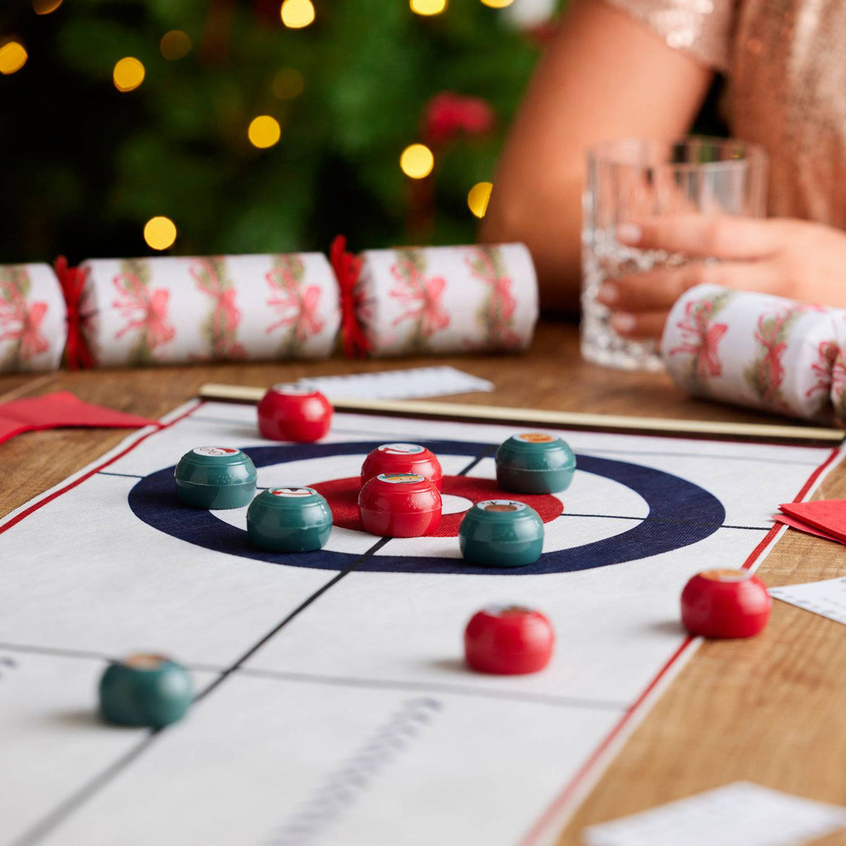 6 Lakeland Curling Game Crackers