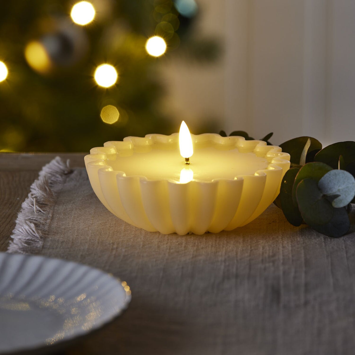 Lakeland Scalloped LED Candle Bowl Large