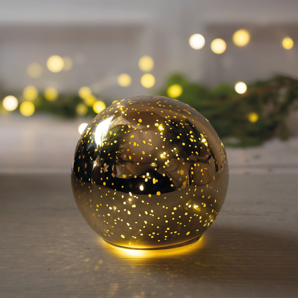 Lakeland Gold Glass LED Orb 8.5cm