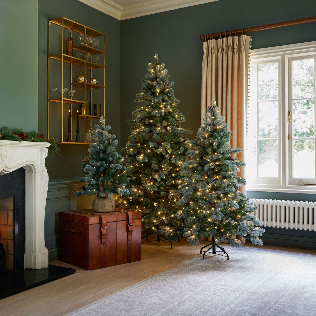 Lakeland Frosted Wisconsin Spruce Pre-Lit Christmas Tree 3ft