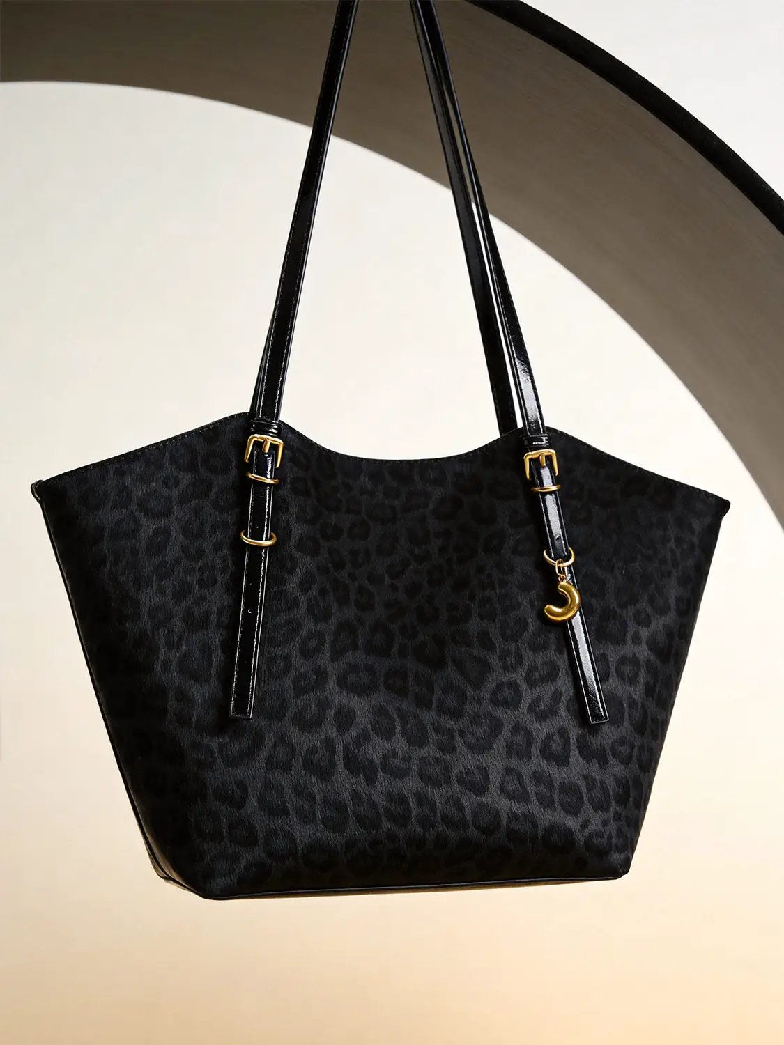 Leopard Print Pu Leather Bag Charm Detailing Shoulder Bag