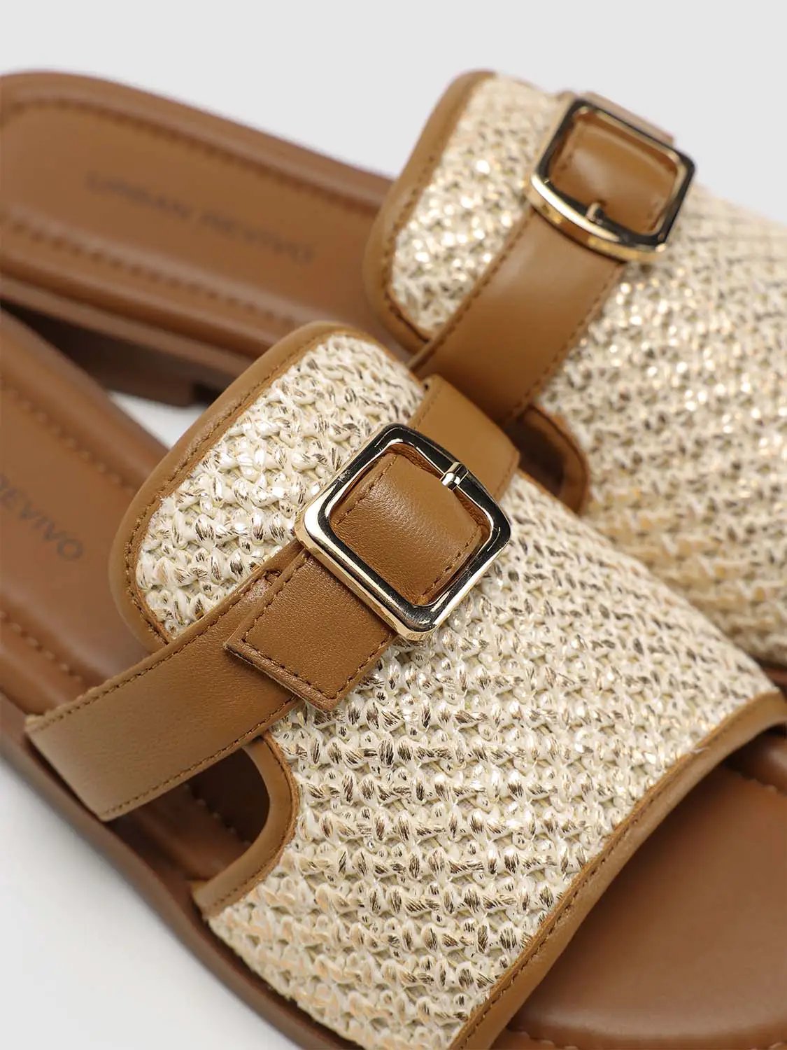 Upper Buckle Strap Cushioned Insole Slippers