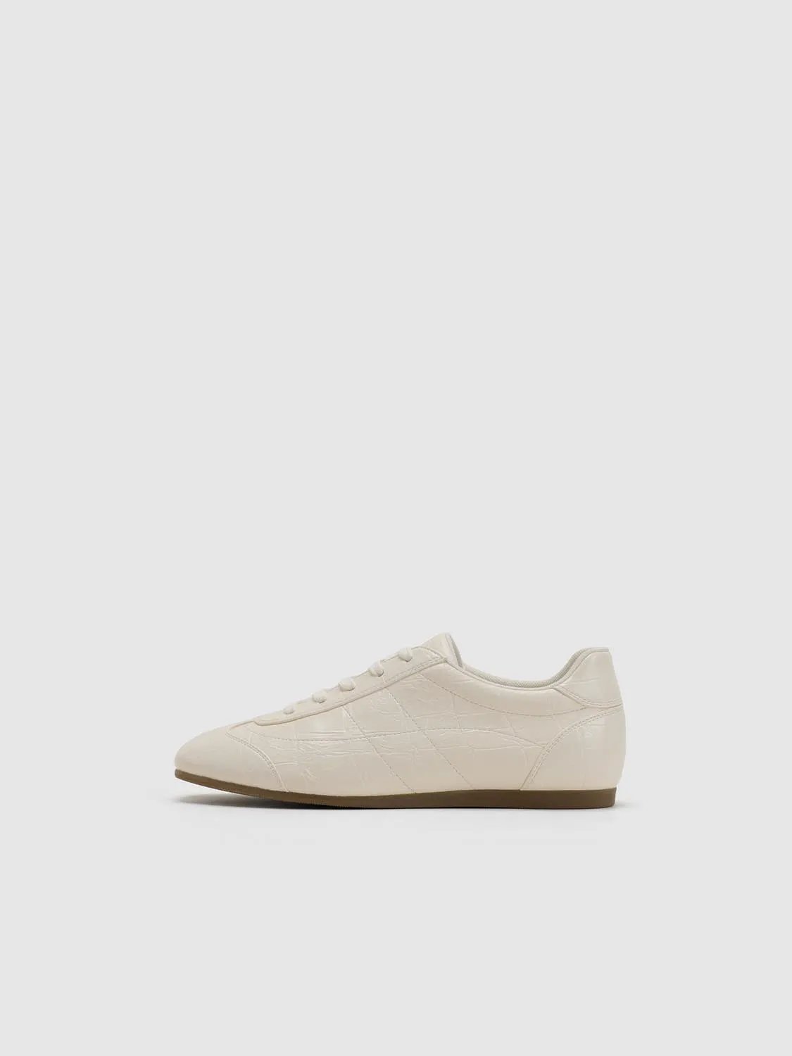 Lace-up Plain Round Toe Rubber Sole Sneakers