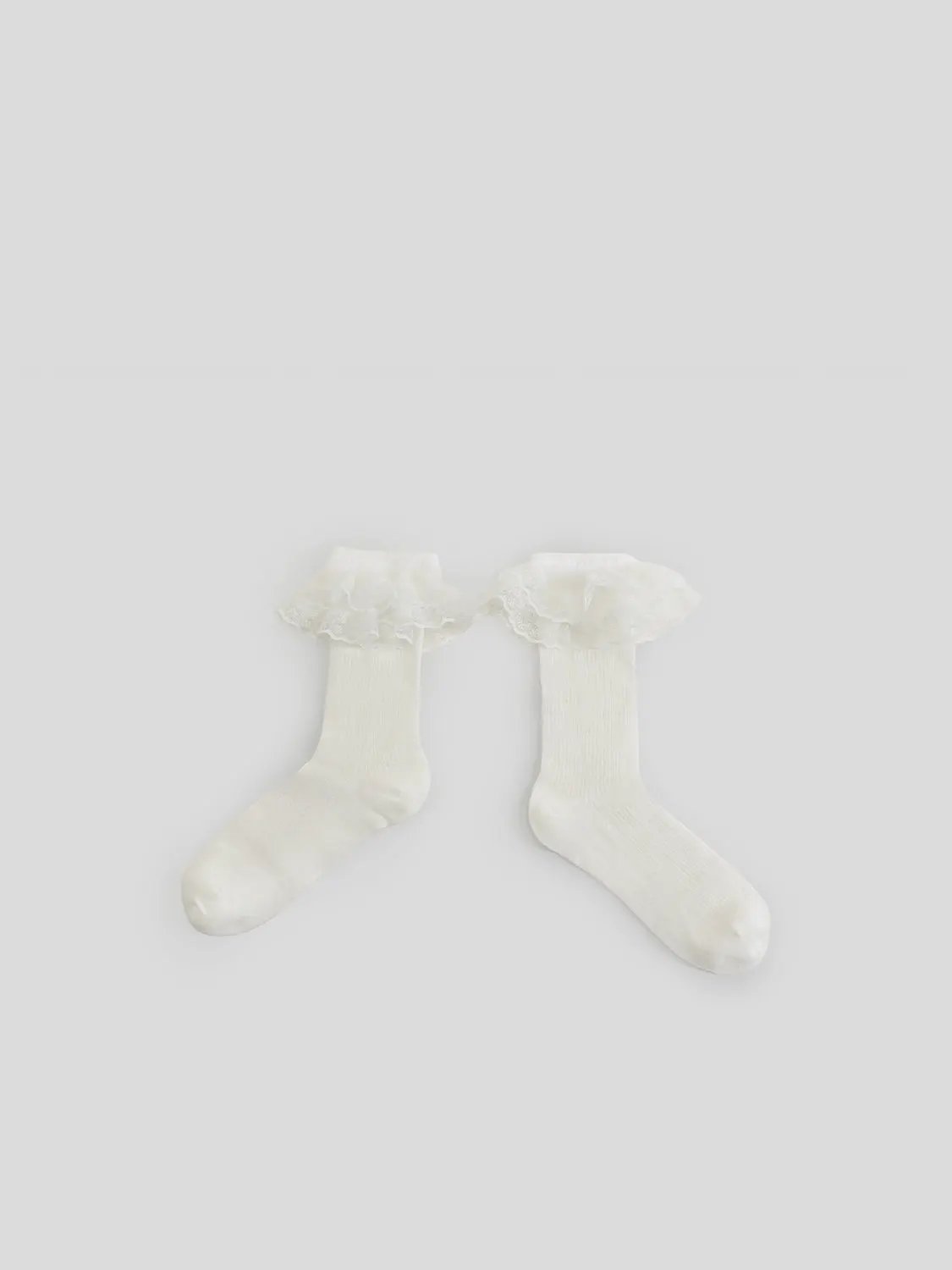 White Ruffled Lace Trim Ankle Socks