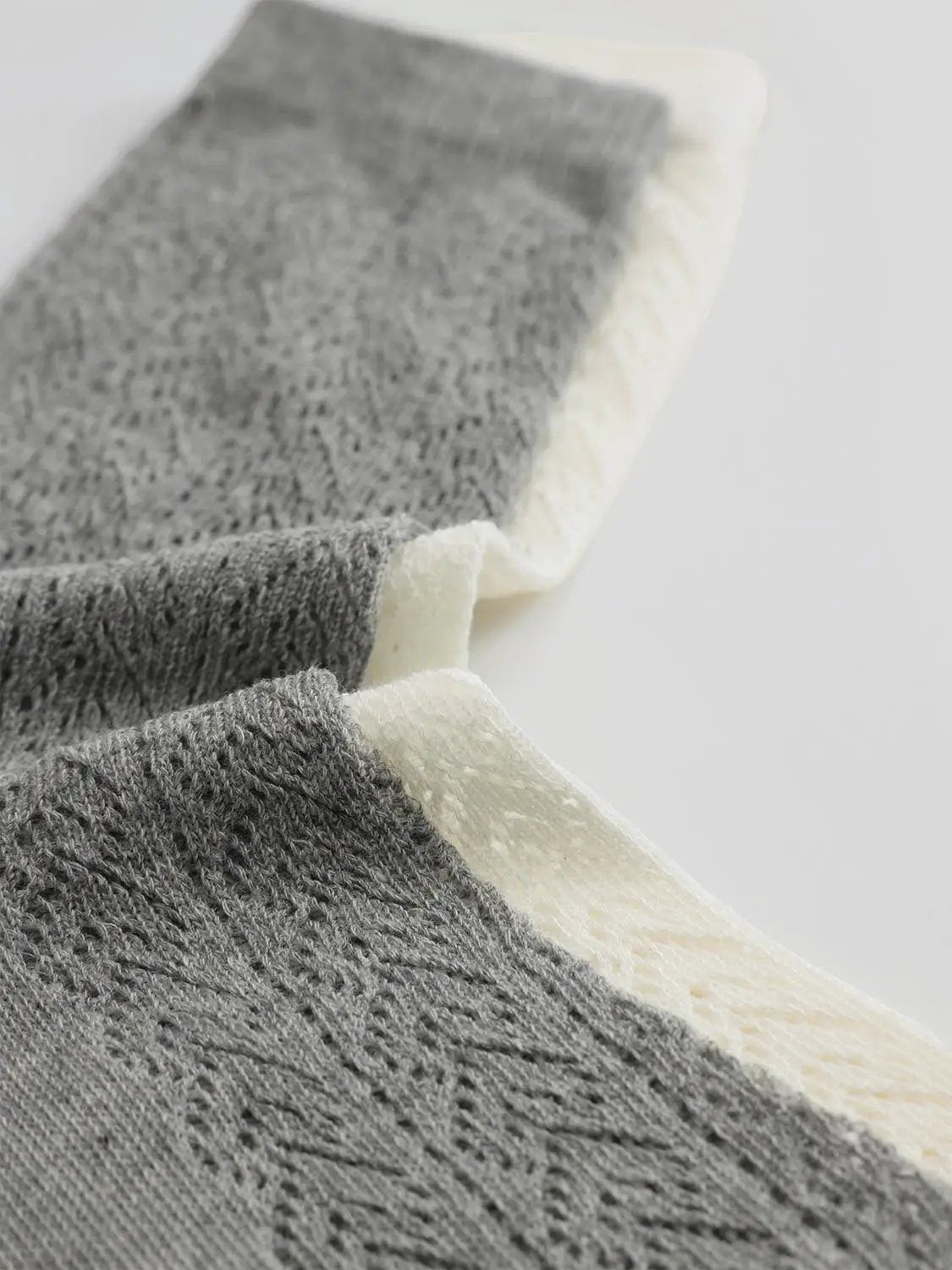 Cable Knit Cotton Blend Socks