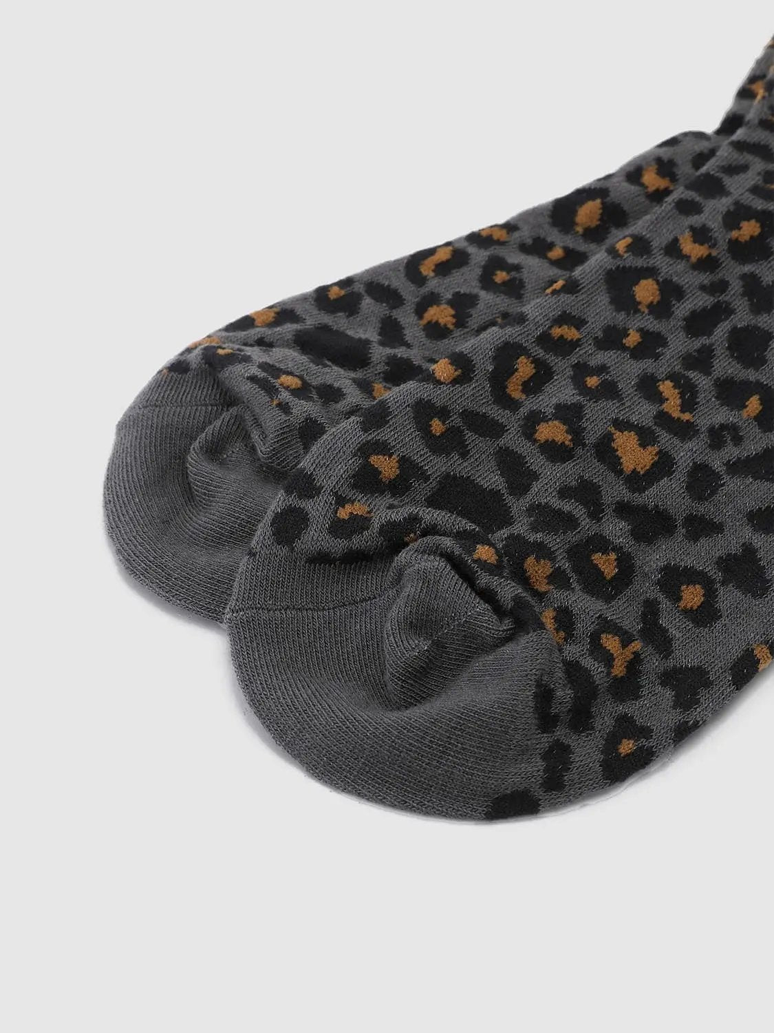 Ribbed Animal Print Socks