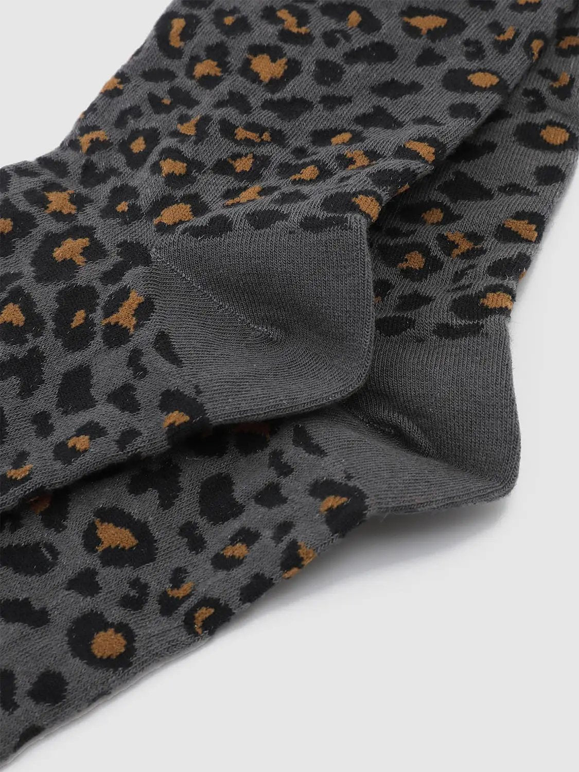 Ribbed Animal Print Socks