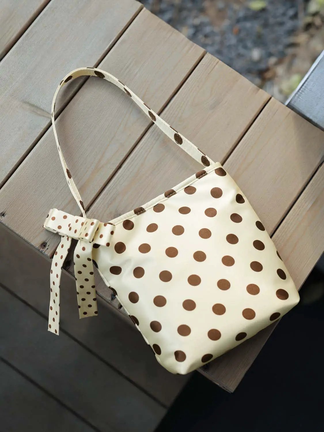 Textile Lined Shell Polka Dot Medium Stretch Minimalist Bag