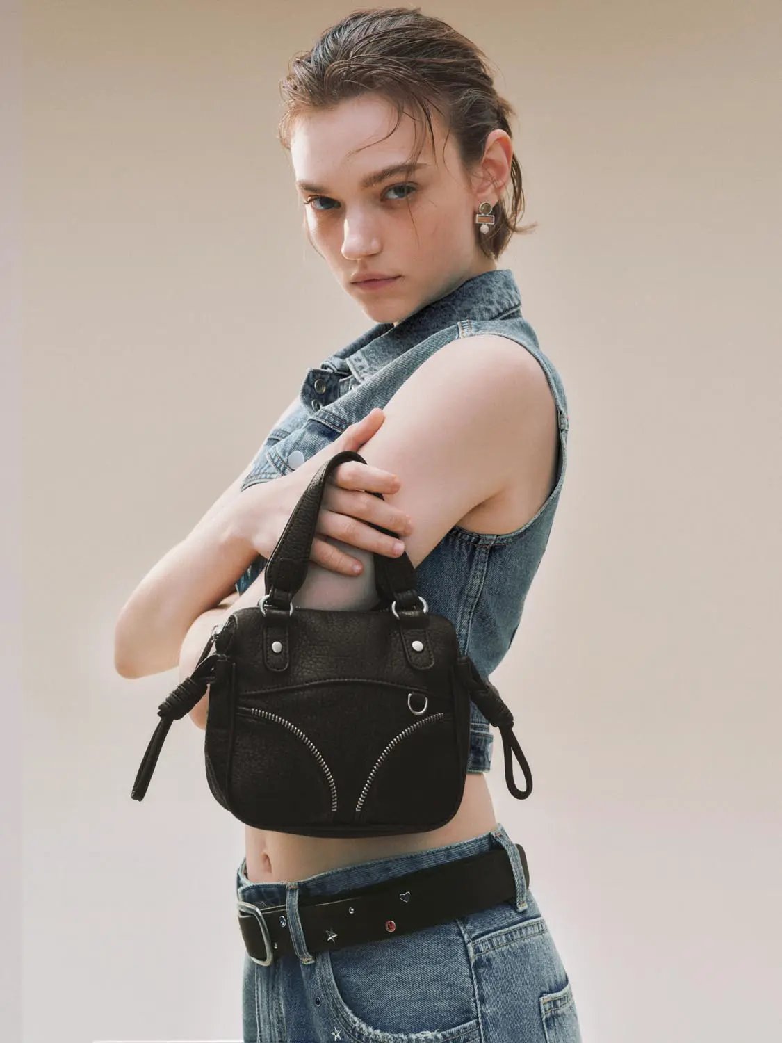 Textured Top Handle Curved Zipper Crossbody Bag
