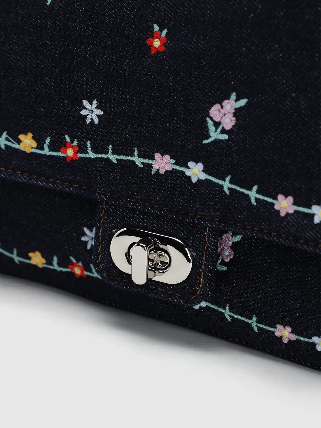 Floral Embroidered Fabric Shoulder Bag