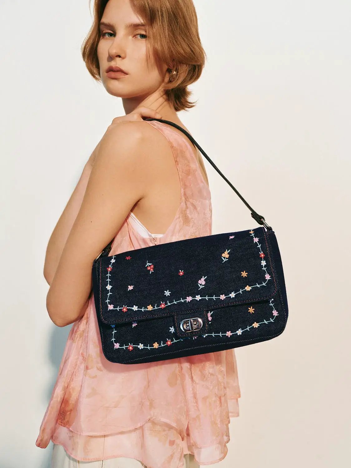 Floral Embroidered Fabric Shoulder Bag