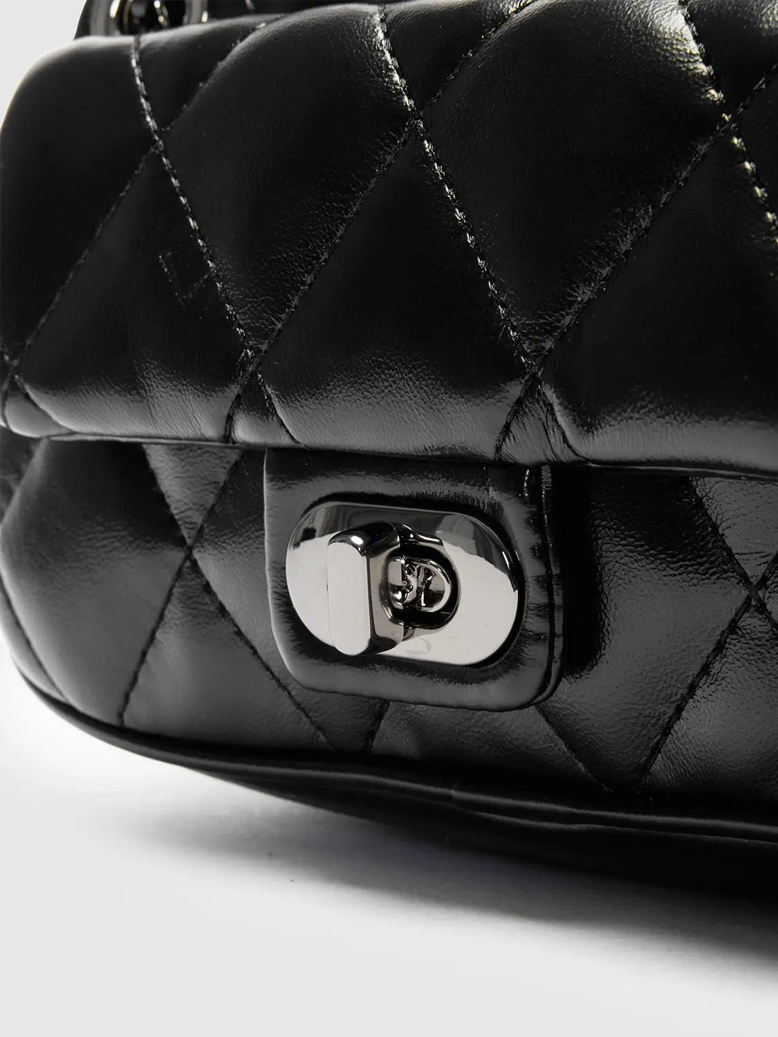 Mini Quilted Chain Strap Shoulder Bag