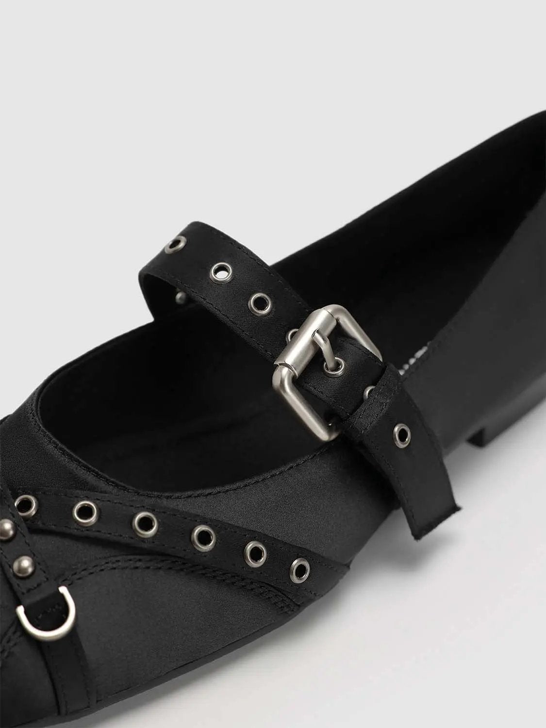 Ruched Toe Eyelet Buckle Strap Mary Jane Flats