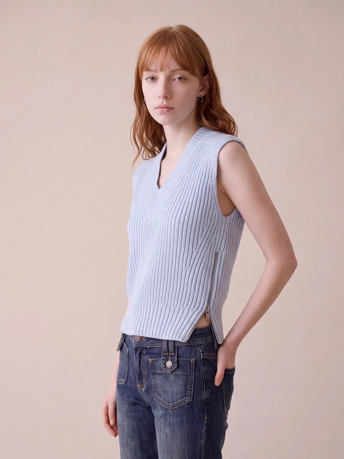 Loose V-Neck Knitted Vest