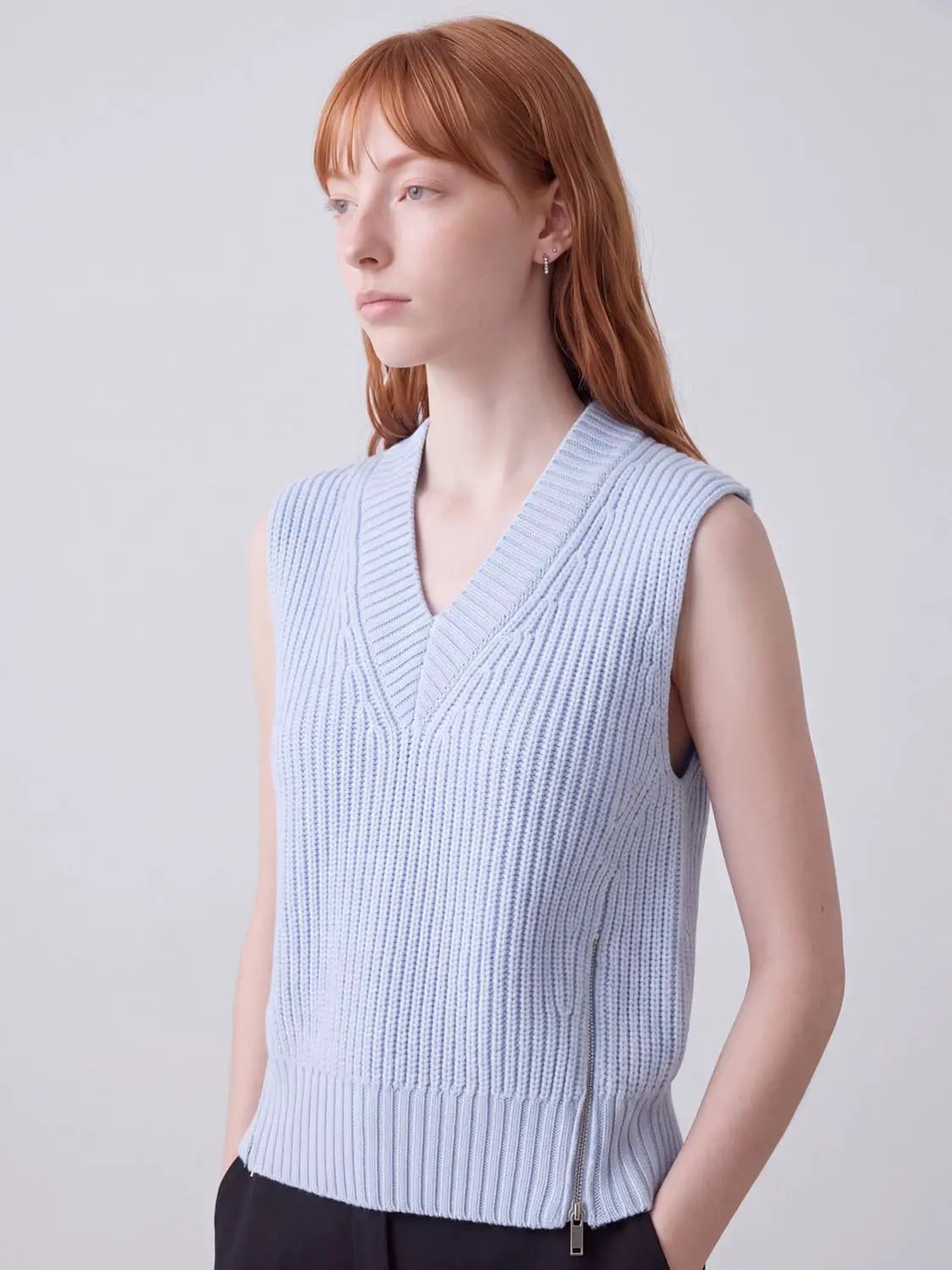 Loose V-Neck Knitted Vest