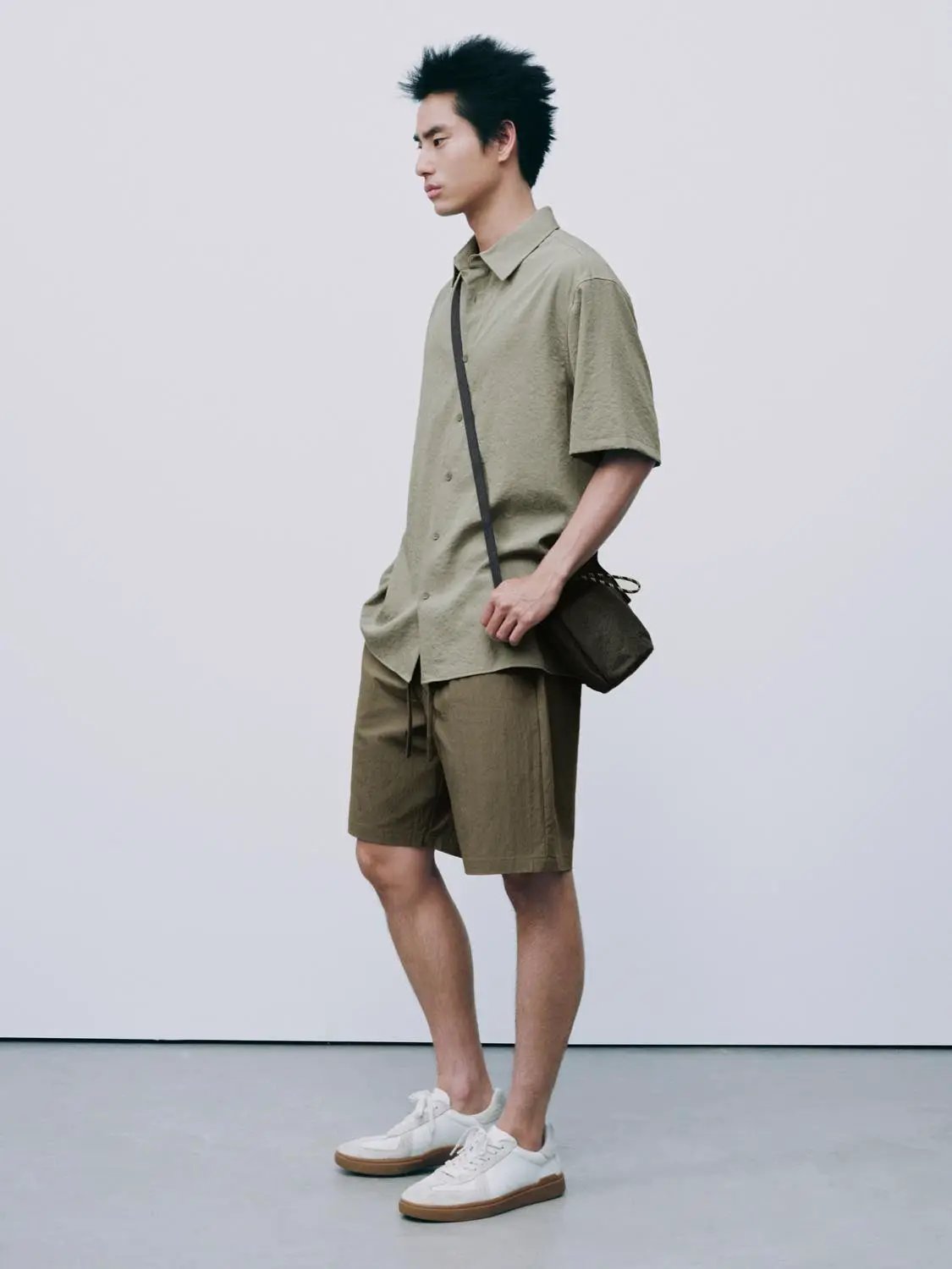 Open-Front Regular Fit Short Sleeve Collar Shirt