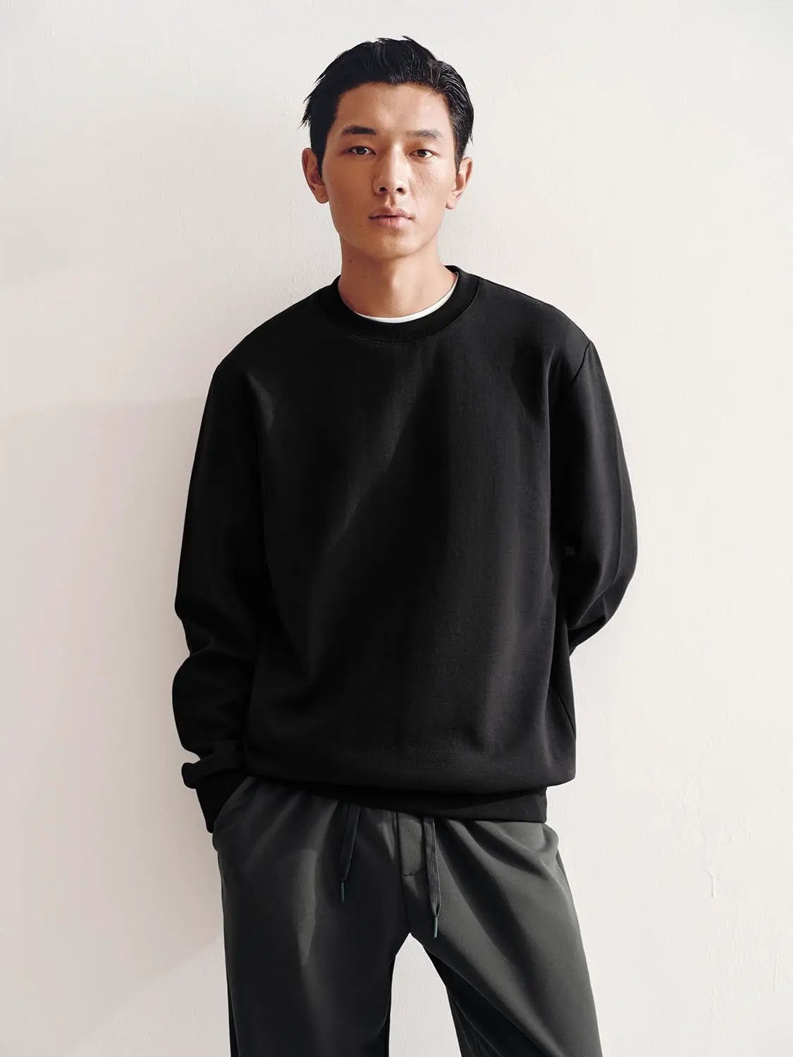 Ribbed Long Sleeve Crew Neck Cotton Blend Sweatshirt