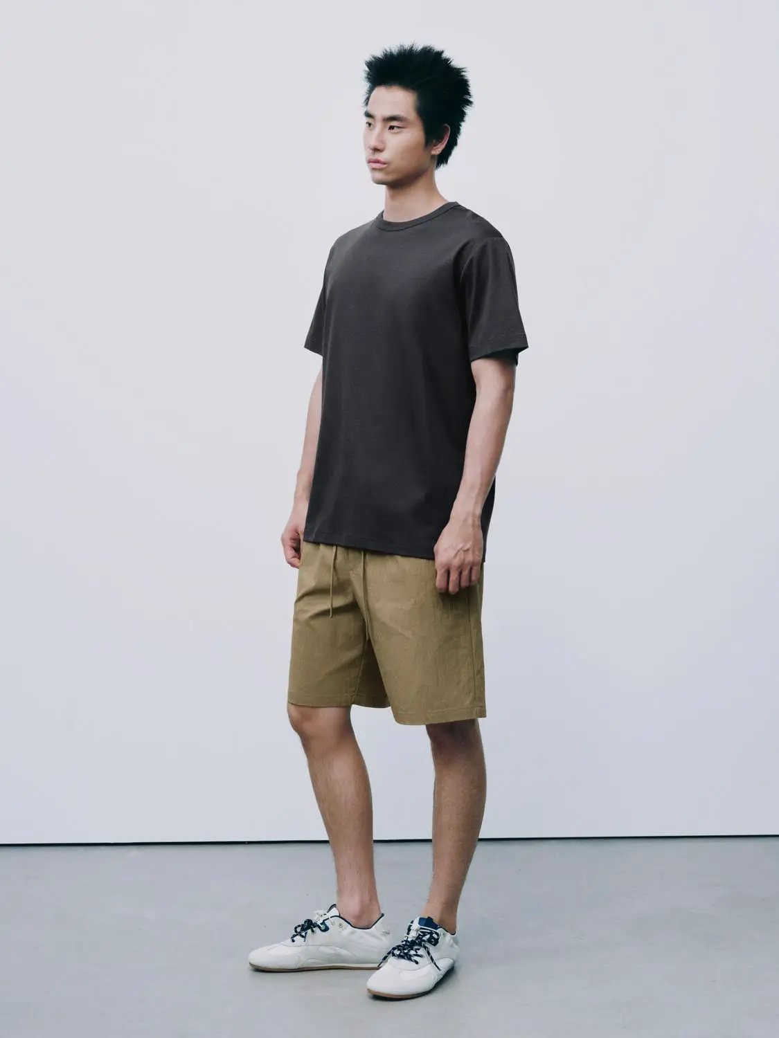 Regular Fit Crew Neck Short Sleeve Basic Tee