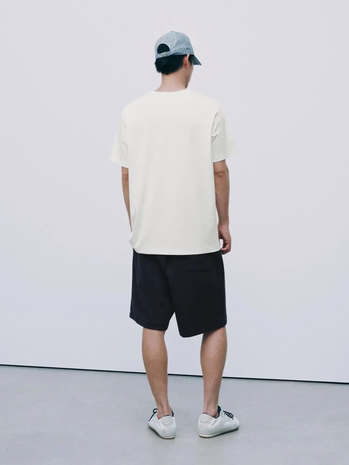 Regular Fit Crew Neck Short Sleeve Basic Tee