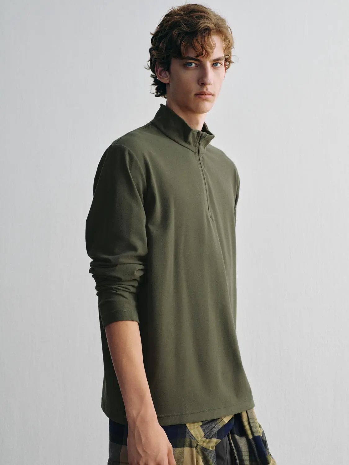 Quarter-zip Mock Neck Long Sleeve Sweatshirt