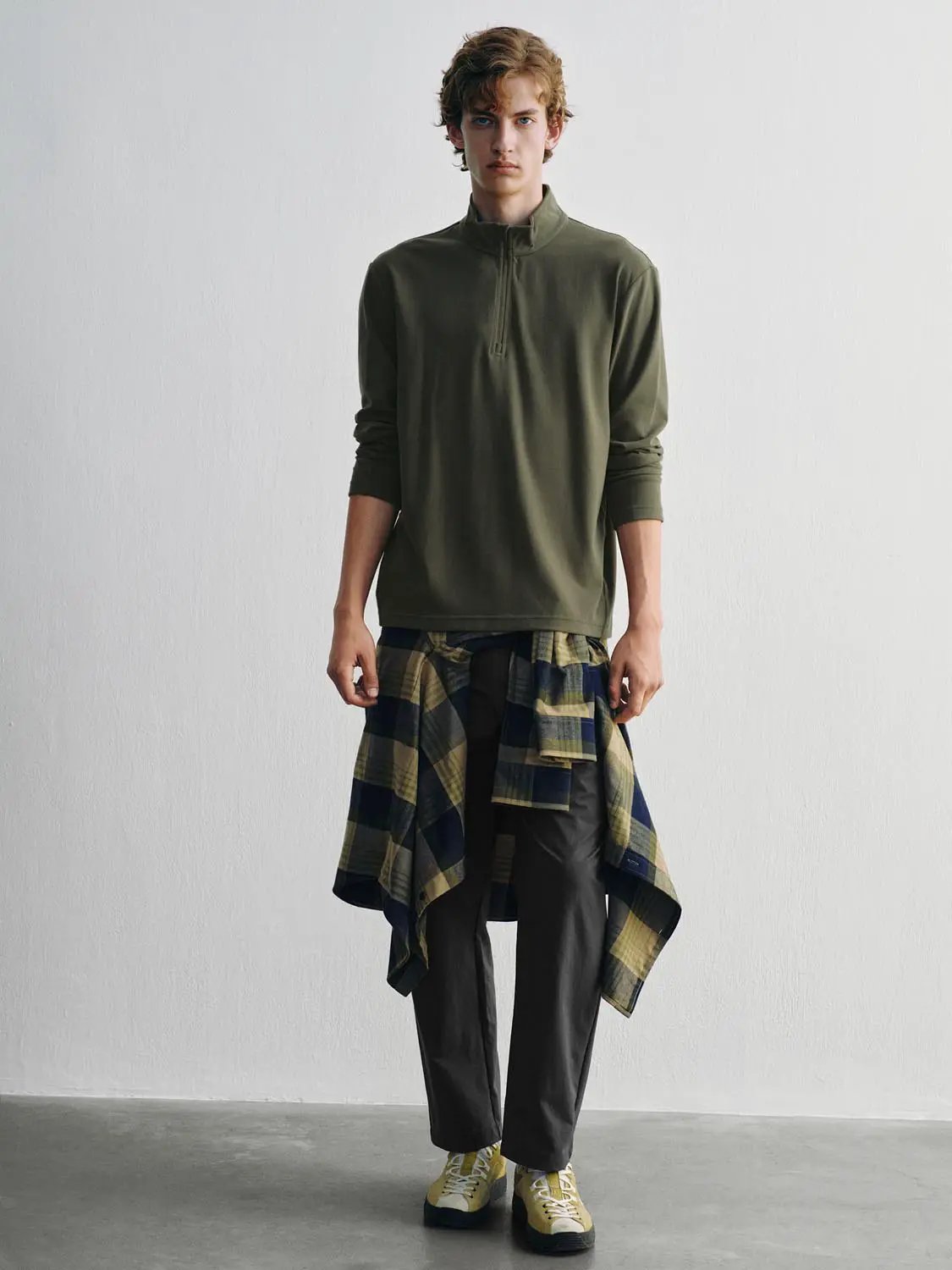 Quarter-zip Mock Neck Long Sleeve Sweatshirt
