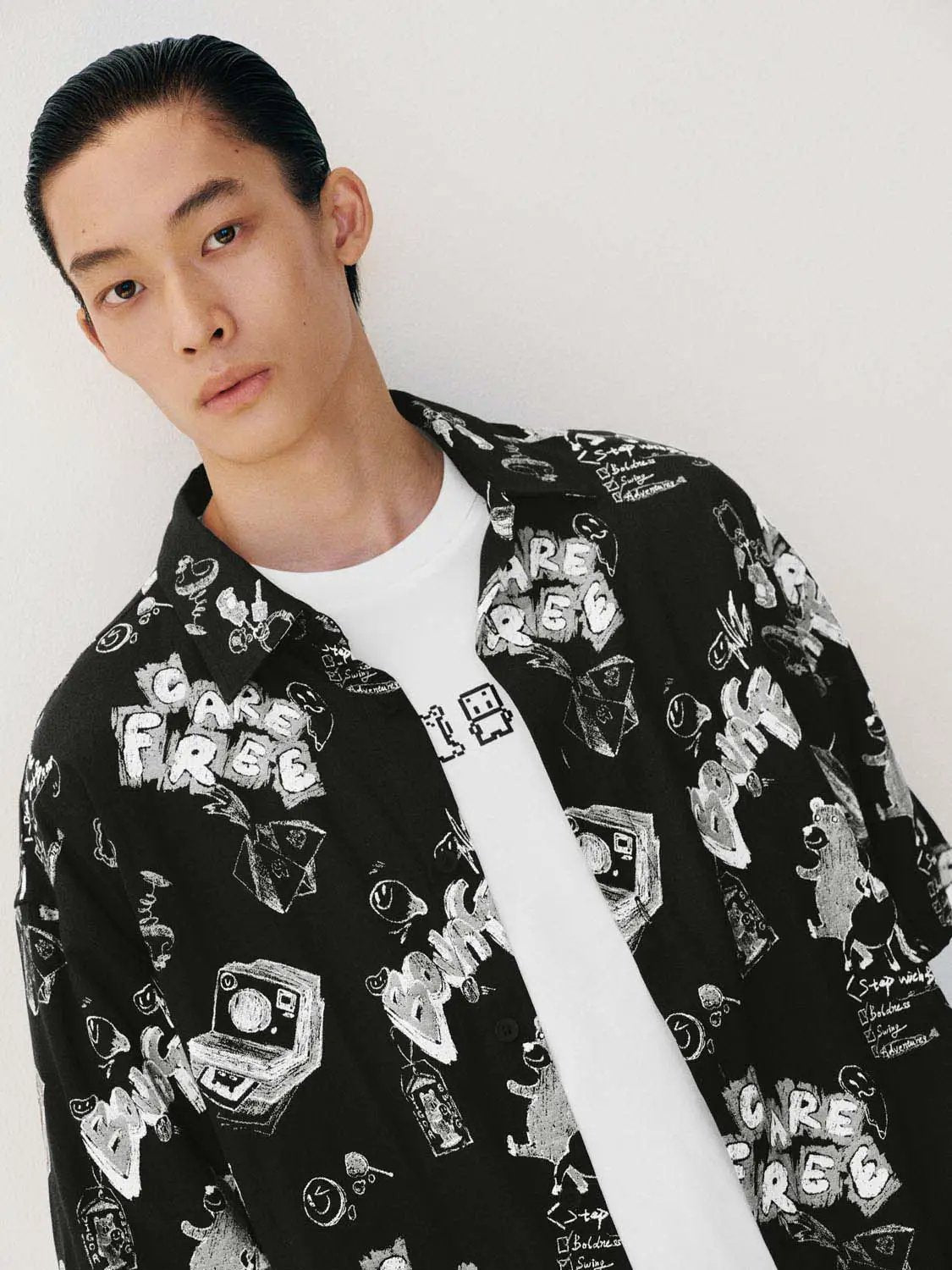 Cartoon Graphic Print Thin Stretch Short Sleeve Shirt
