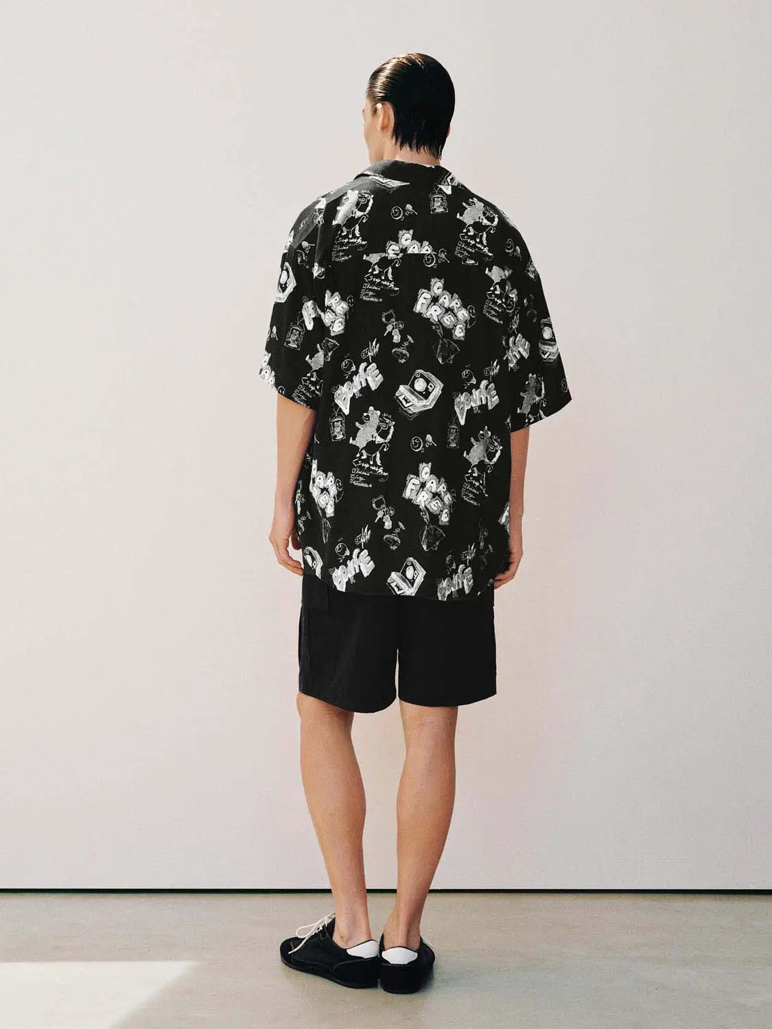Cartoon Graphic Print Thin Stretch Short Sleeve Shirt