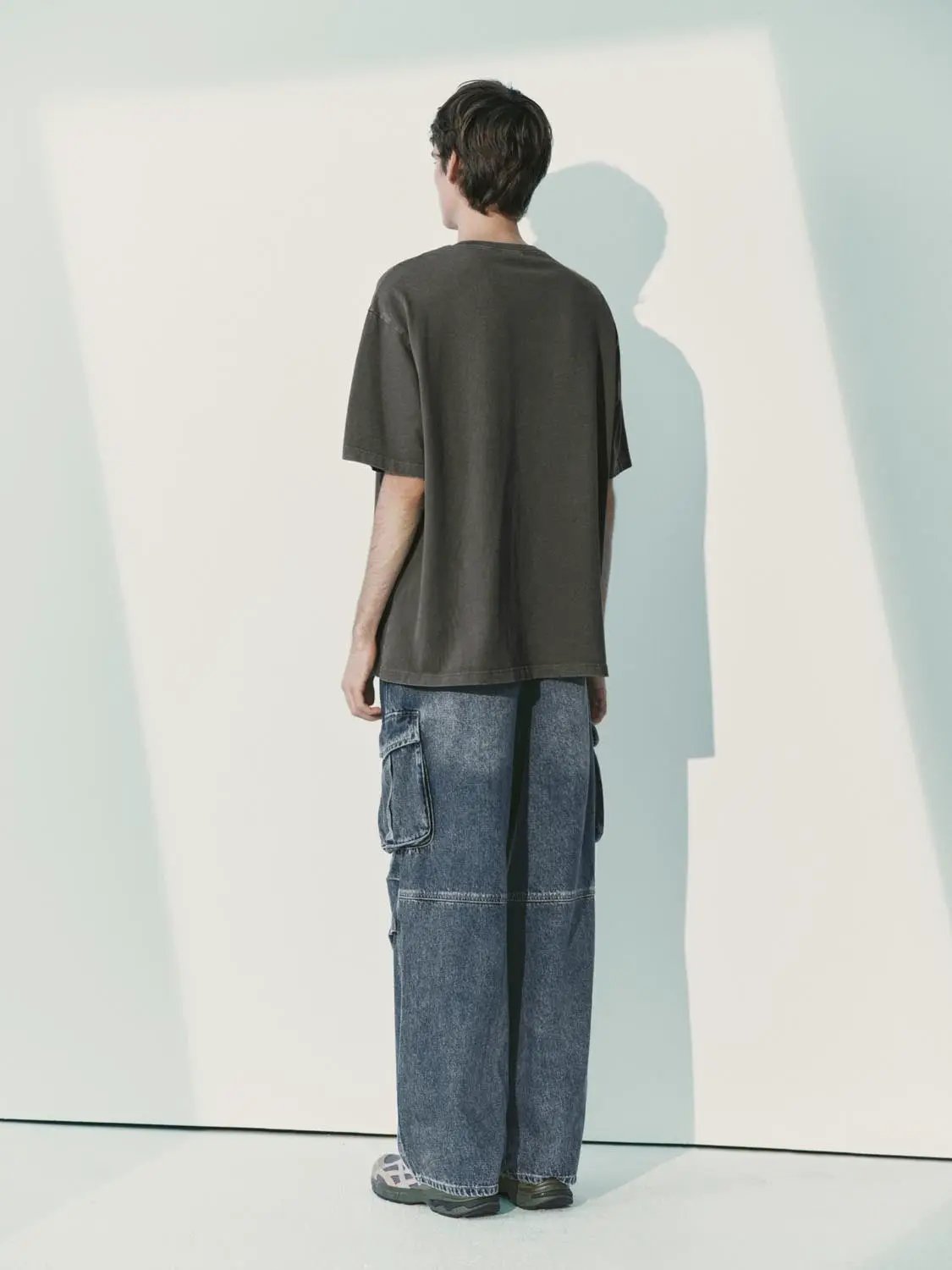 Washed Cargo Pocket Wide-leg Cotton Jeans